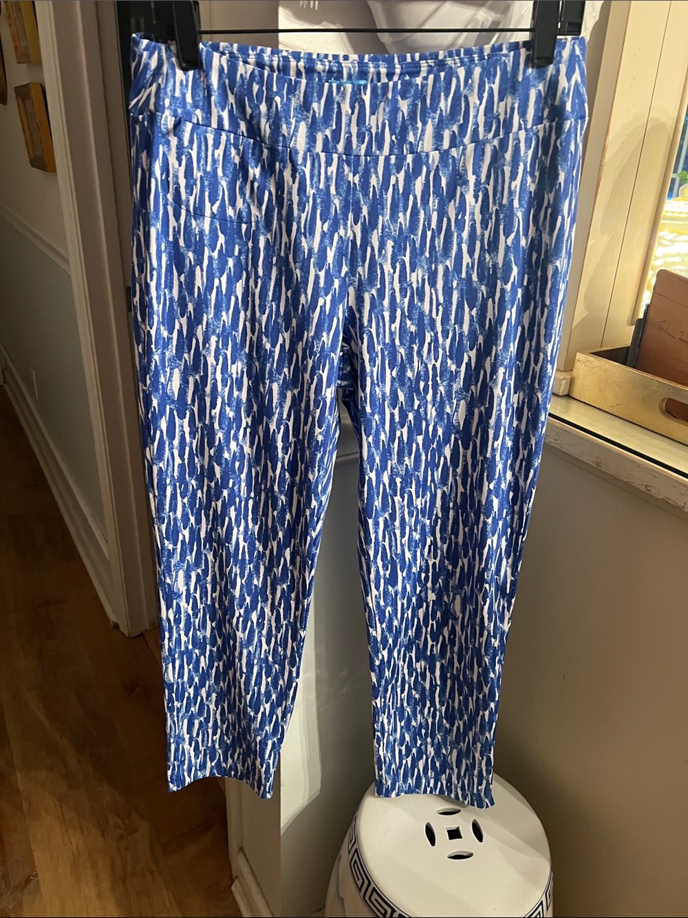J McLaughlin Catalina Cloth Pull On Pants EEEUC